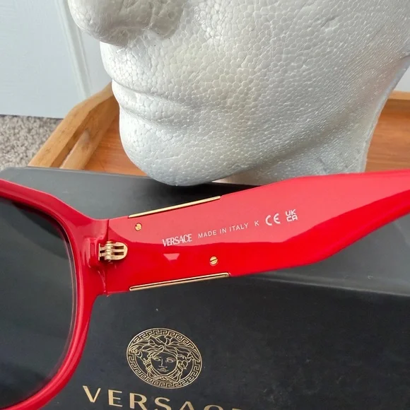 Versace Sunglasses VE 4401 Pilot Medusa Stud Red/Gold Medusa Medallion Luxury - Picture 9 of 14